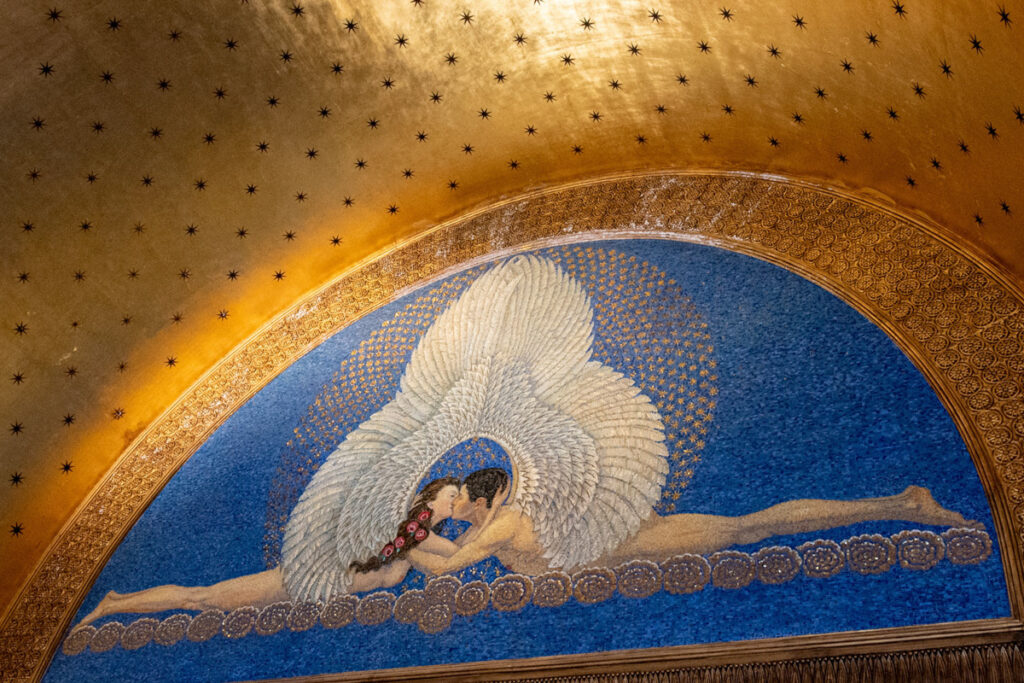 The mosaic with the title "The Kiss" inside the Wedding Tower.